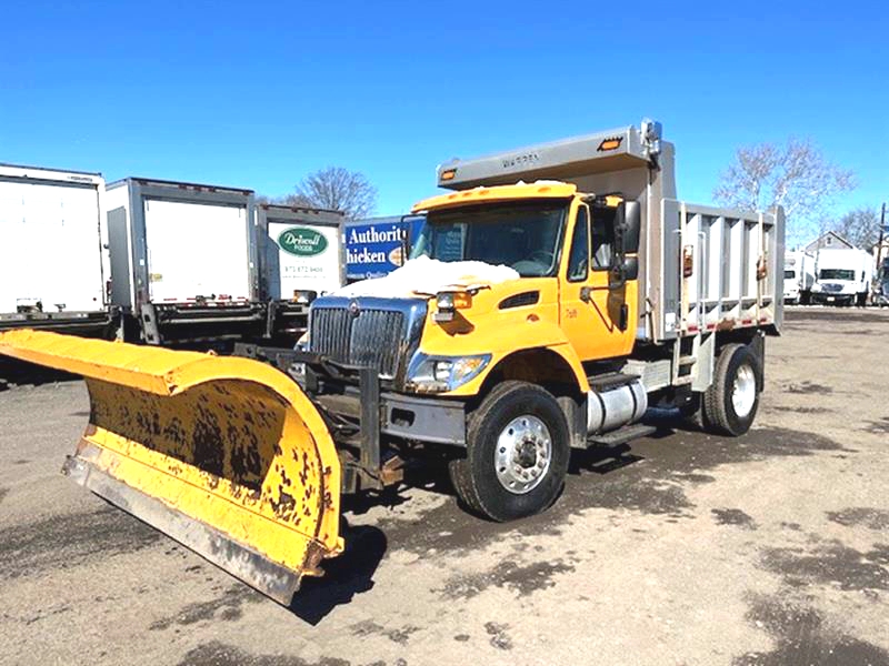 2007 INTERNATIONAL 7400