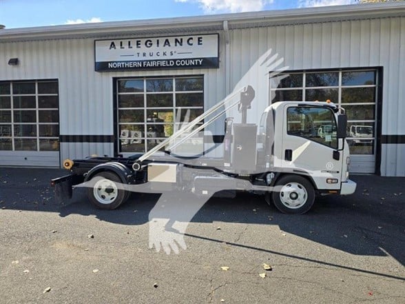 2024 ISUZU NRR 330177