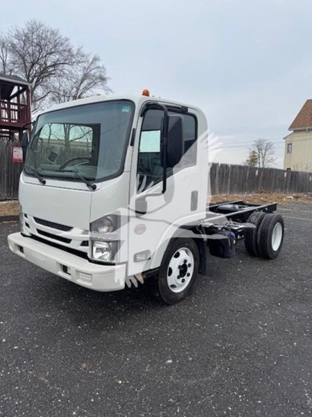 2020 ISUZU NQR 346045